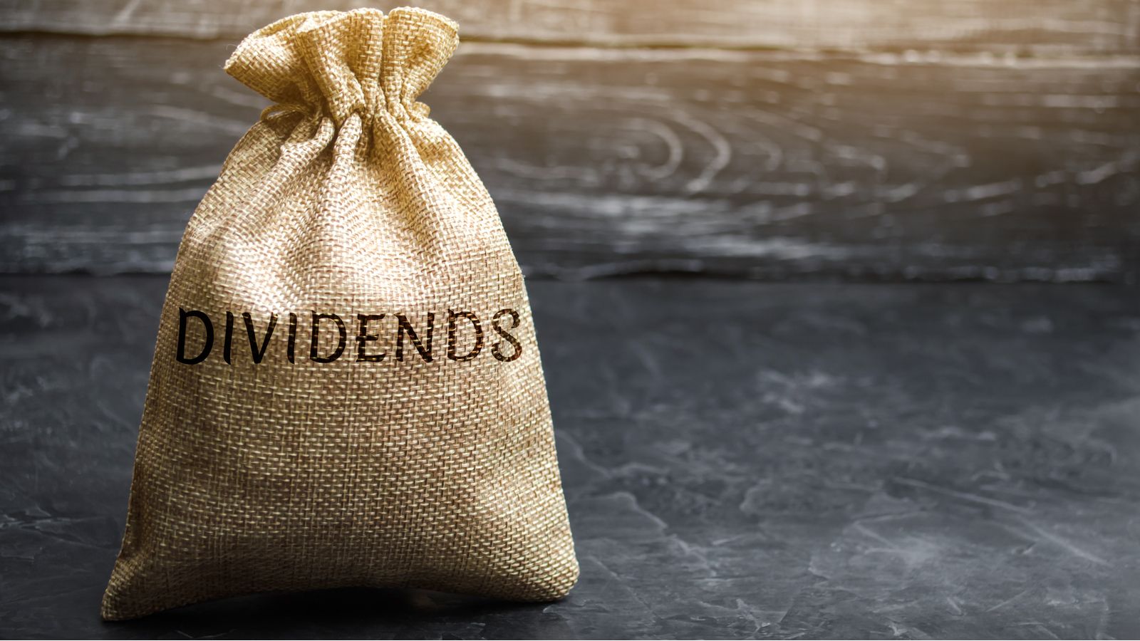 7 Dividend Stock Dynamos to Upgrade Your Income Game