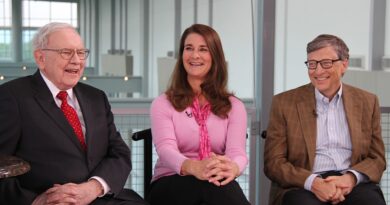 Buffett defends ‘Giving Pledge’ against Thiel and ‘billionaire backlash’